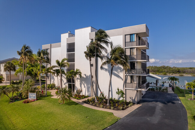 Gulf Harbor Condominiums in Bonita Springs, FL - Building Photo - Building Photo