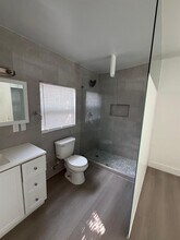 4160 NE 15th Ave in Pompano Beach, FL - Foto de edificio - Building Photo