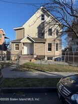 279 Heberton Ave in Staten Island, NY - Building Photo