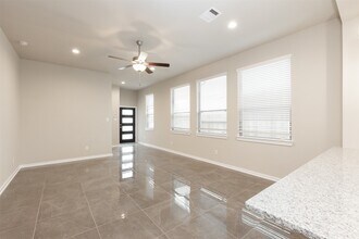 24219 Tallgrass Mdw Trl in Katy, TX - Building Photo - Building Photo