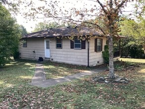 7488 Davis Mill Rd in Harrison, TN - Building Photo - Building Photo