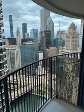 300 N State St in Chicago, IL - Building Photo - Building Photo