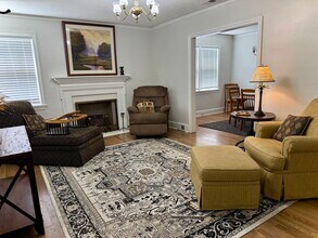 2817 Monroe St in Columbia, SC - Building Photo - Building Photo
