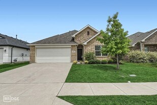 8928 Prairie Dawn Dr in Fort Worth, TX - Building Photo