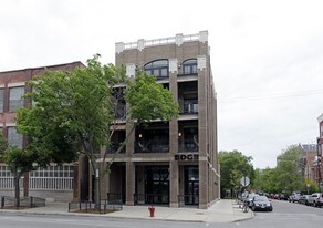 1700 W Division St in Chicago, IL - Building Photo