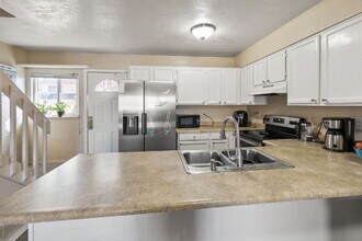 4765 Live Oak Dr in Colorado Springs, CO - Building Photo - Building Photo