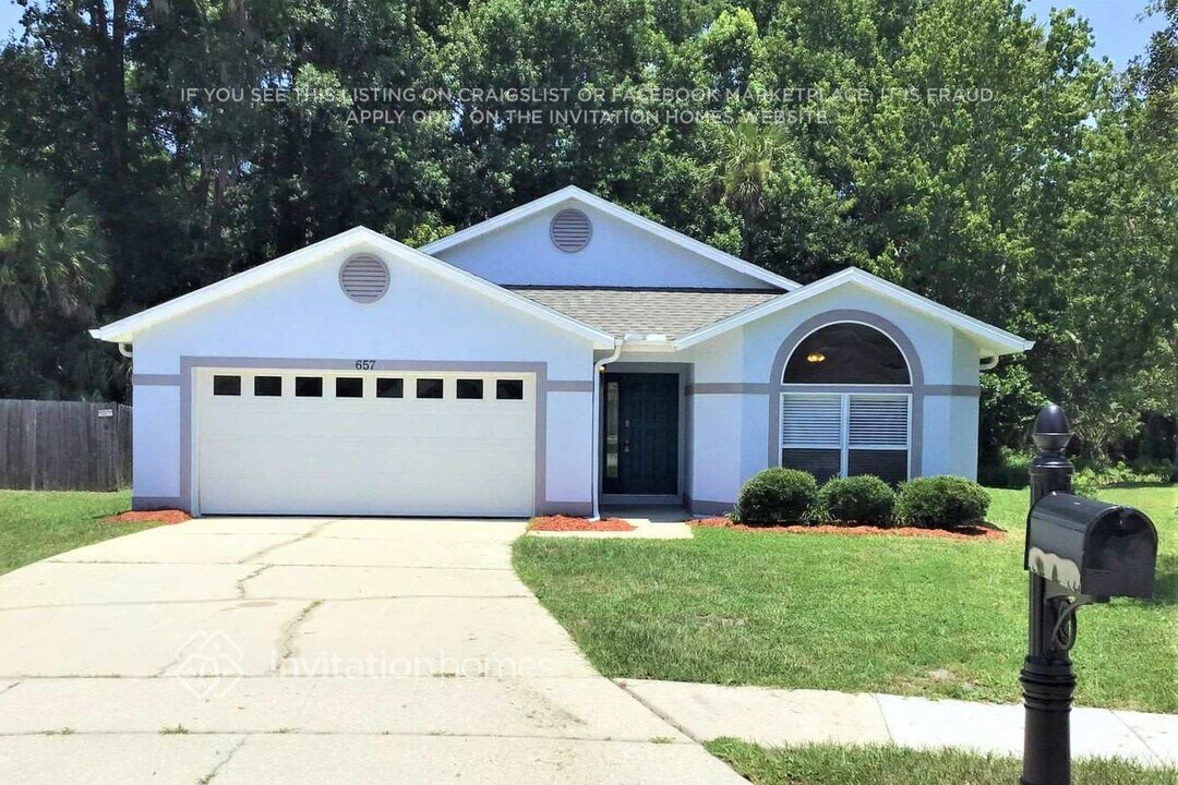 657 Silver Birch Pl in Longwood, FL - Foto de edificio