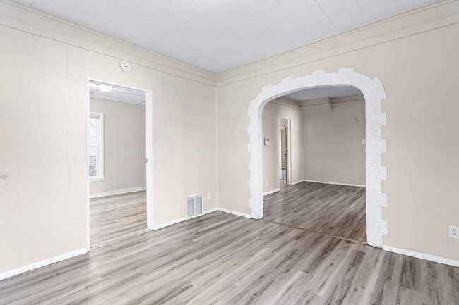 1711 Kendall St in South Bend, IN - Foto de edificio - Building Photo