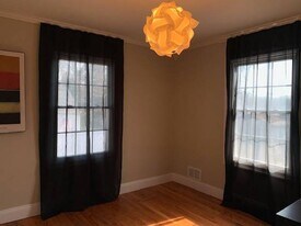 147 Main St in East Setauket, NY - Building Photo