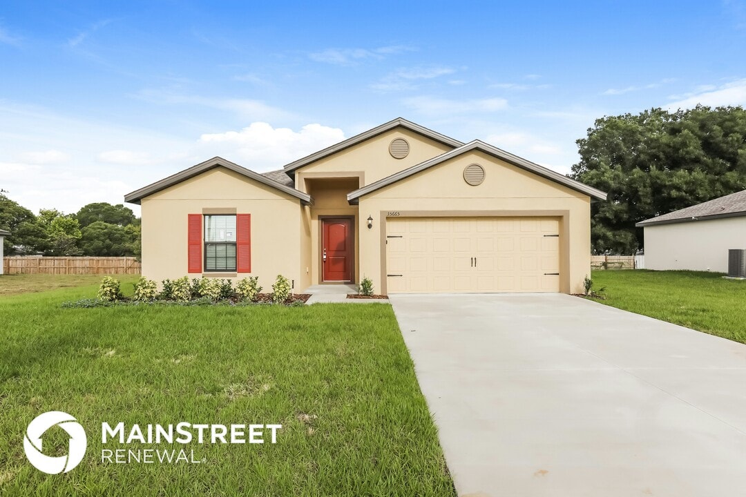 35665 Rose Moss Ave in Leesburg, FL - Building Photo