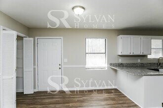 5821 Angela Ct in Douglasville, GA - Building Photo - Building Photo