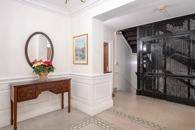 112 Pinckney St in Boston, MA - Building Photo - Building Photo