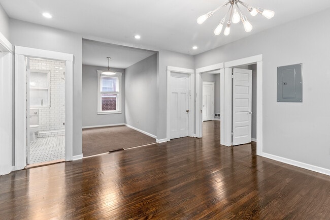 310 Hendrie St, Unit #2 in Detroit, MI - Building Photo - Building Photo