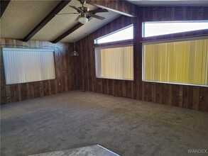 864 Roadrunner Dr in Bullhead City, AZ - Building Photo - Building Photo