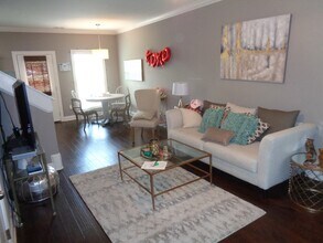 106 Robbins Cir in Oxford, MS - Building Photo - Building Photo