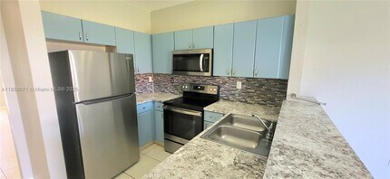 12263 SW 214 Ln in Miami, FL - Building Photo - Building Photo