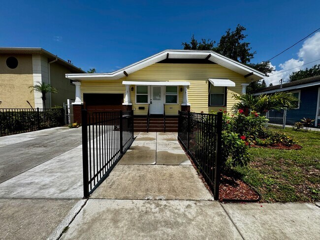 409 S Willow Ave in Tampa, FL - Building Photo - Building Photo