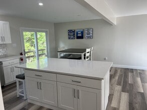 820 Thompson St in Lemont, PA - Building Photo - Building Photo