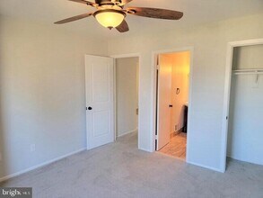 308 Dove Ct in Lumberton, NJ - Building Photo - Building Photo