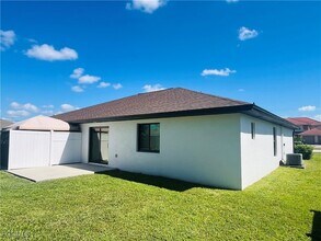 232 Cultural Park Blvd in Cape Coral, FL - Foto de edificio - Building Photo