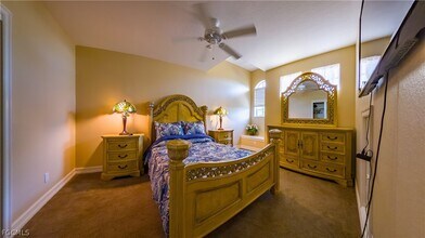 5626 Cape Harbour Dr in Cape Coral, FL - Building Photo - Building Photo