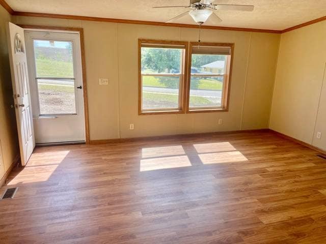 property at 403 E 18th St