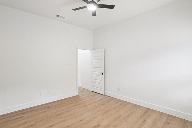 1626 Stoneman St in Dallas, TX - Building Photo - Building Photo