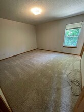 1300 E Omaha Ct in Columbia, MO - Building Photo - Building Photo