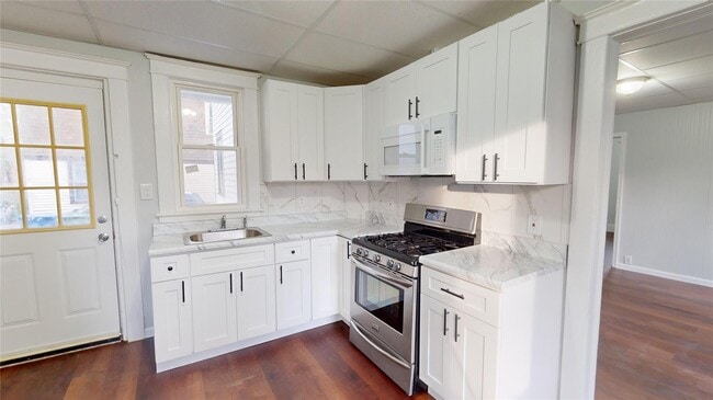 18 Chestnut St in Middletown, NY - Building Photo - Building Photo