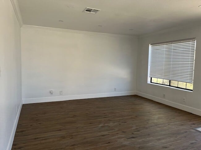 21440 Santa Barbara Dr in Tehachapi, CA - Building Photo - Building Photo