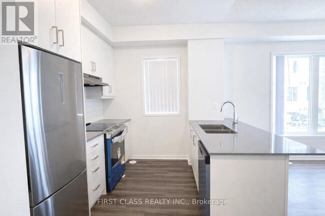 151 Honeycrisp Cres in Vaughan, ON - Building Photo - Building Photo