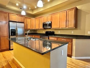 7865 Vallagio Ln in Englewood, CO - Building Photo - Building Photo