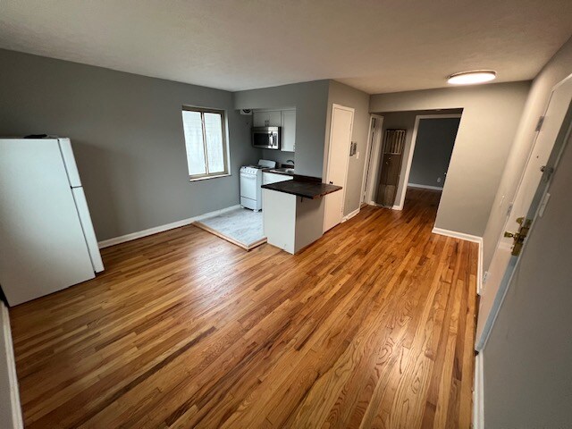 2519 Indianola Ave, Unit Unit E in Columbus, OH - Building Photo - Building Photo
