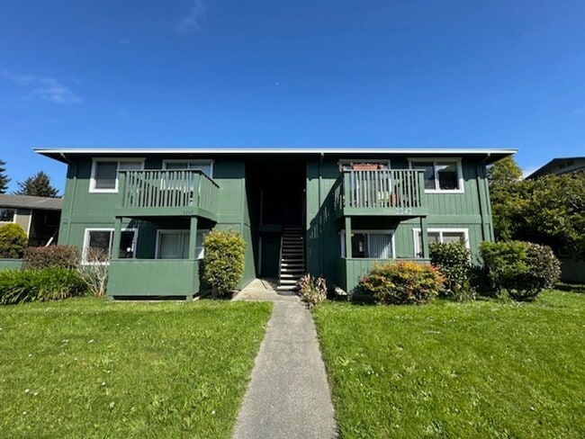 property at 2242 Heather Ln