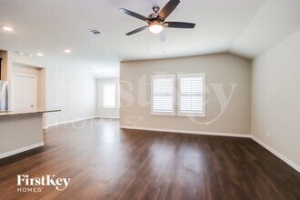 4606 Wild Flora Wy in Baytown, TX - Foto de edificio - Building Photo