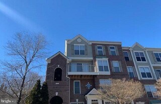 4120 Vanderbilt Ct in Fairfax, VA - Building Photo