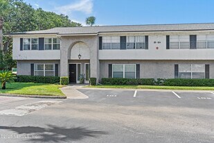 695 Jimmy Buffett Mem Hwy in Ponte Vedra Beach, FL - Building Photo