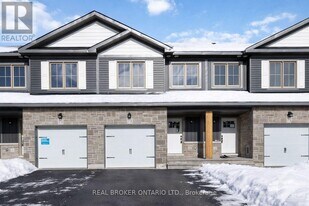 73 Staples Blvd in Smiths Falls, ON - Building Photo
