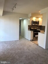 4943 Americana Dr in Annandale, VA - Building Photo - Building Photo