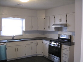 20 Beechwood Ave, Unit 13 in Watertown, MA - Building Photo