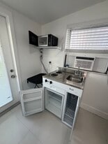 6242 SW 24th St in Miramar, FL - Building Photo