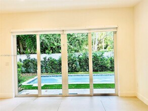 3586 Franklin Ave in Miami, FL - Building Photo - Building Photo