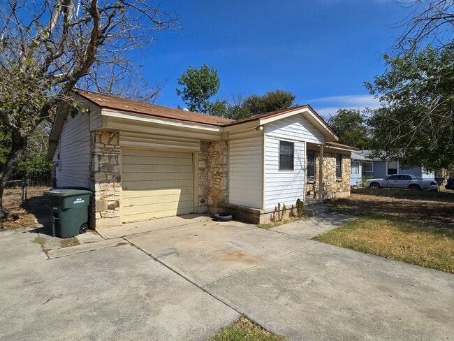 2408 Meadow Ln in Copperas Cove, TX - Building Photo - Building Photo