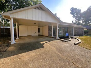 6313 Cheekwood Ave in Memphis, TN - Building Photo - Building Photo