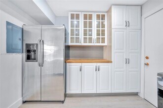 9500 W Bay Harbor Dr, Unit 7H in Bay Harbor Islands, FL - Building Photo - Building Photo