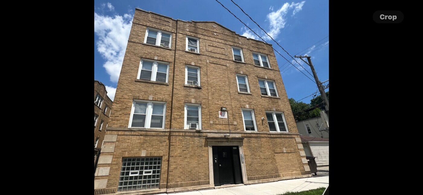 350 W 74th St in Chicago, IL - Building Photo
