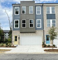 1479 Creekside Cir NW in Atlanta, GA - Building Photo