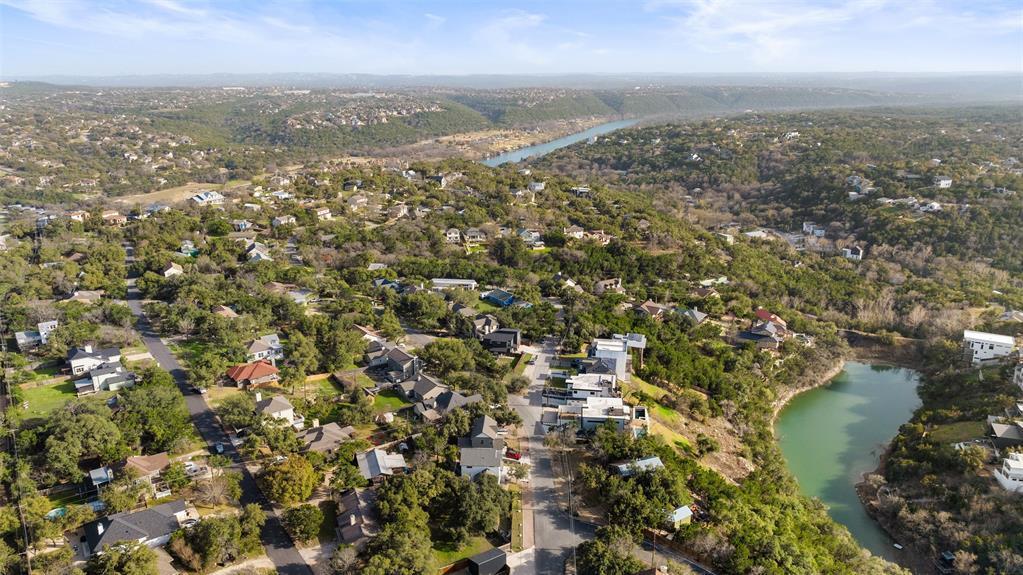 3145 Chisholm Trail in Austin, TX - Building Photo