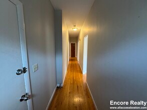 23 Tufts St in Cambridge, MA - Building Photo - Building Photo