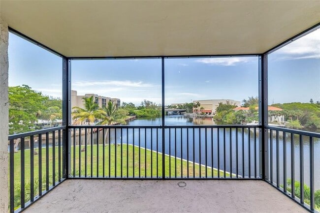 property at 7 Royal Palm Way